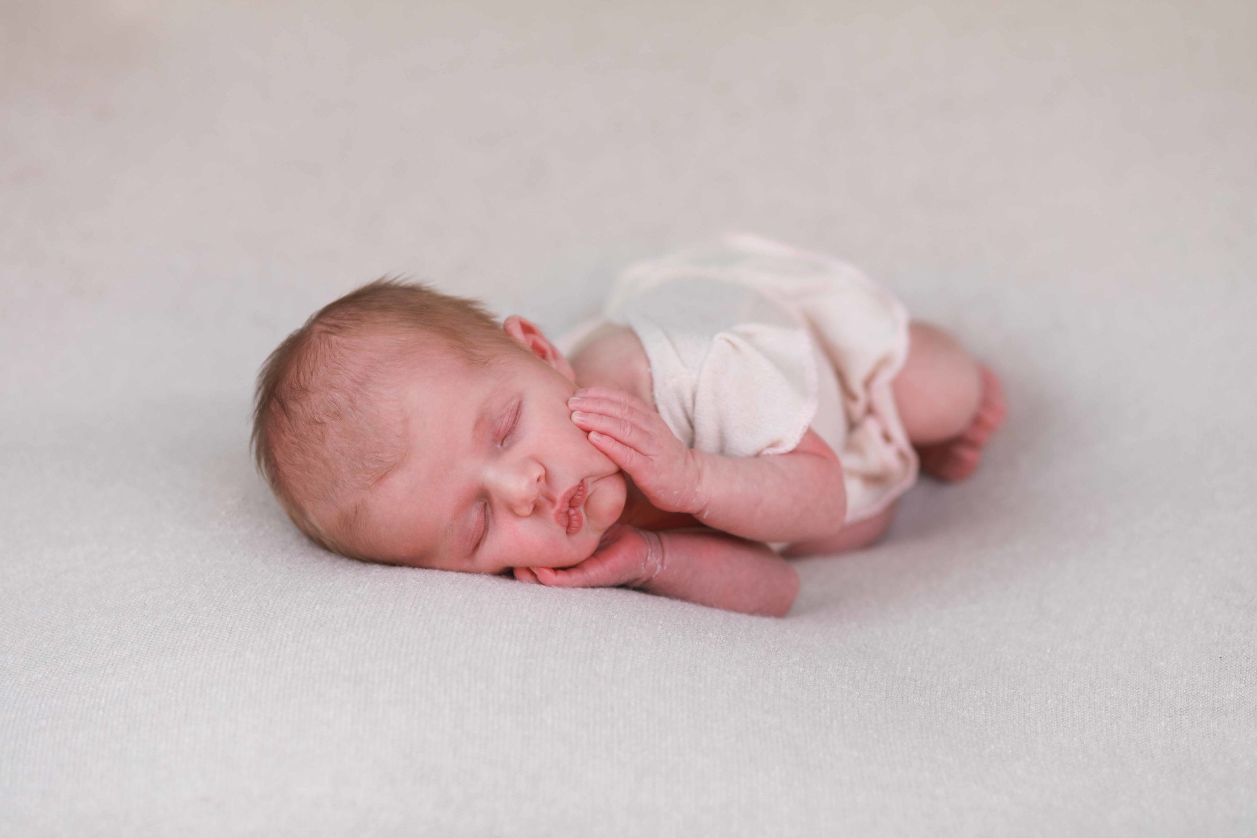 photographer studiophoto photographebébé photographenaissance photographeenfant photographelille photographebébélille photographepasdecalais bebe bebe2020 photographebebelille photographebebe photographenouveaunelille photographenouveaune studiophotolille newbornphotography newbornposing newbornsession photographer photographefemmeenceinte photographegrossesse lille femmeenceinte Naissance petits bouts