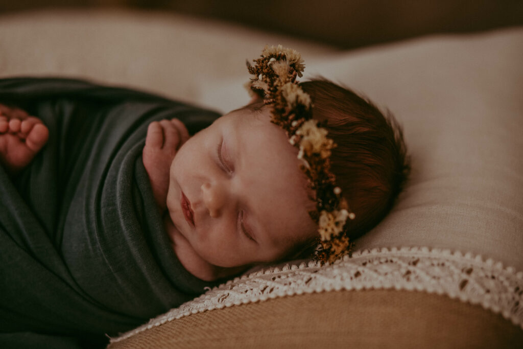 #naissance #photographenaissance #photographer #photographelille #bebe2025 #maman2025 #papa2025 #sainghinenweppes #wavrin #lille #bebes #naissance#bébé#photographelille#photographelifestyle#photographepasdecalais#photographenaissance#photographematernité#photographebébé#photographestudio #photographersainghinenweppes #reciennacido #petiteange #petitsbouts #petitsboutsphotographer #studiophoto #photofamille #maternité